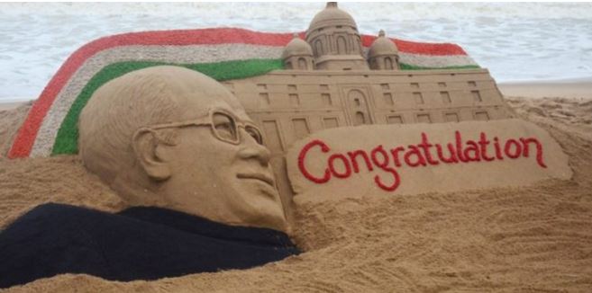 Sudarsan Creates Sand Art Congratulating Ram Nath Kovind-2017